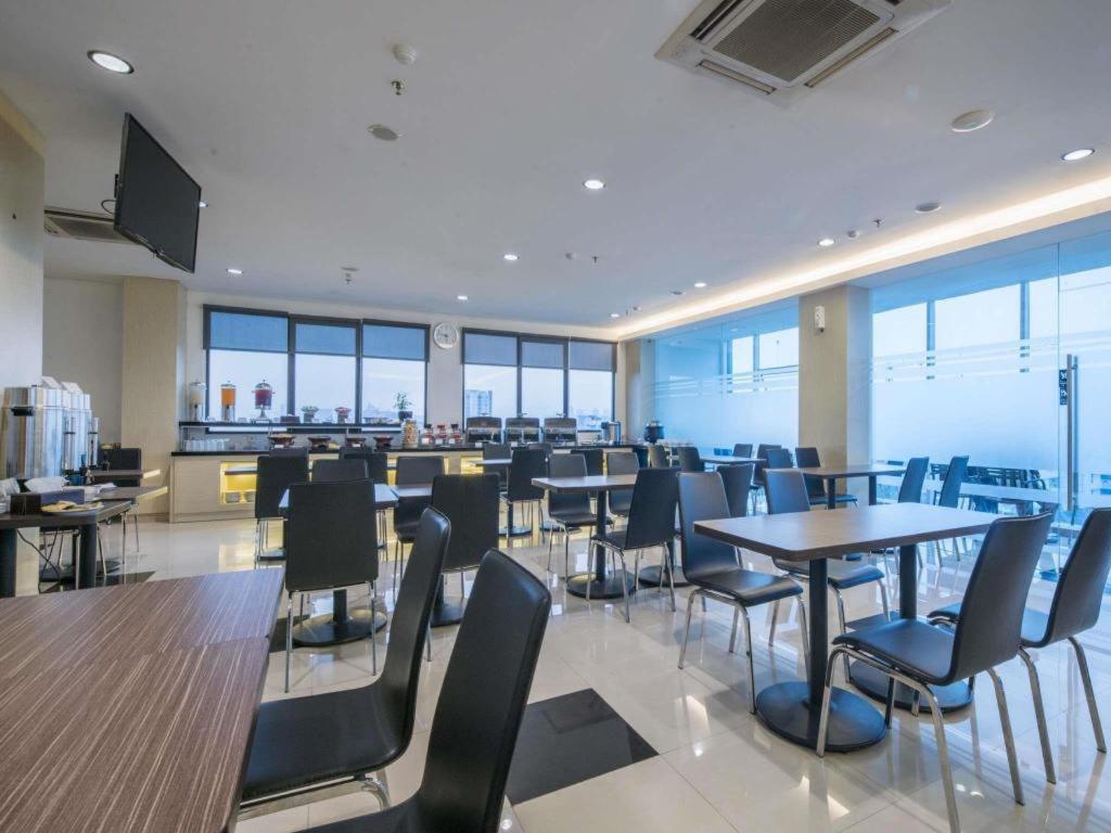88 Grogol By Wh Hotel Jakarta